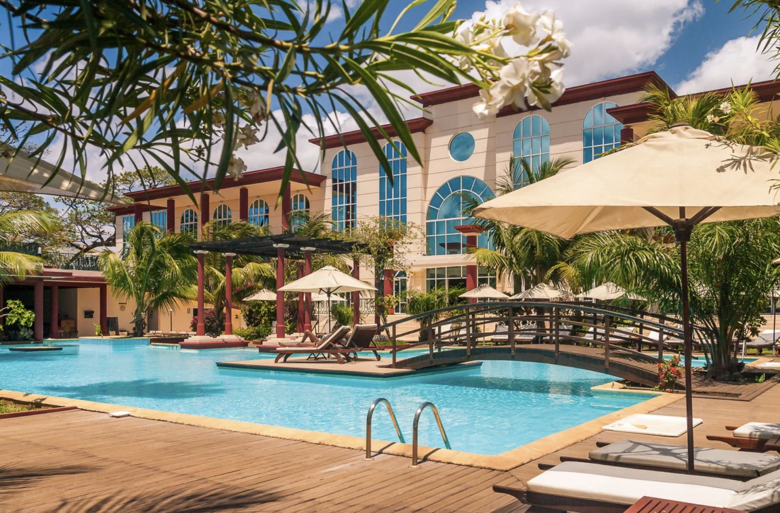 hotel luxe barcelone avec piscine