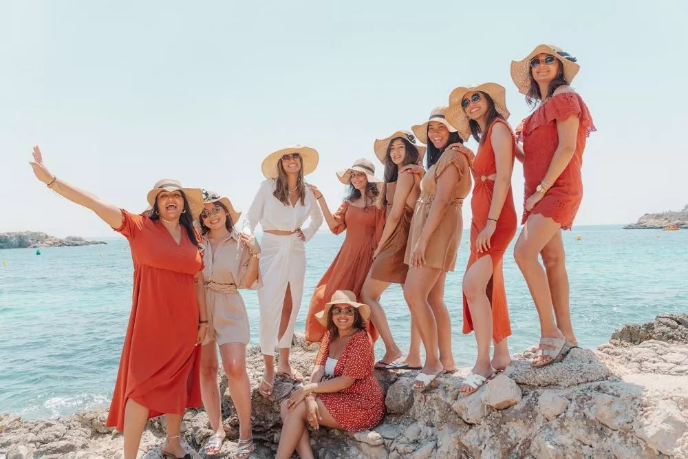 EVJF BARCELONE TOUT COMPRIS EVJF BARCELONE TOUT COMPRIS